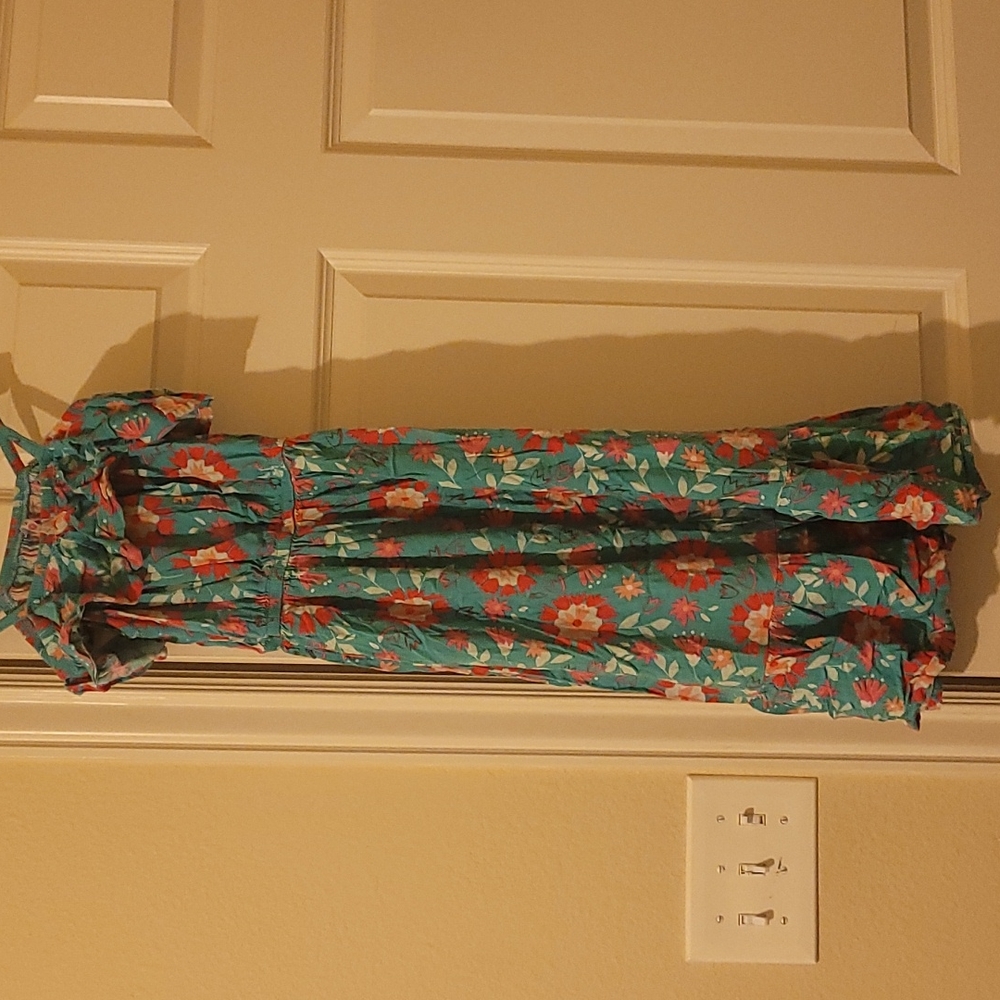Girls dress